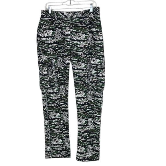 Rebel Vengeance Camouflage Cargo Pants Sz 30 - Picture 7 of 11